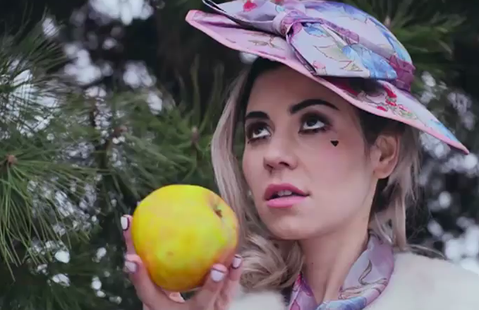 Musik: Marina and the Diamonds – Primadonna